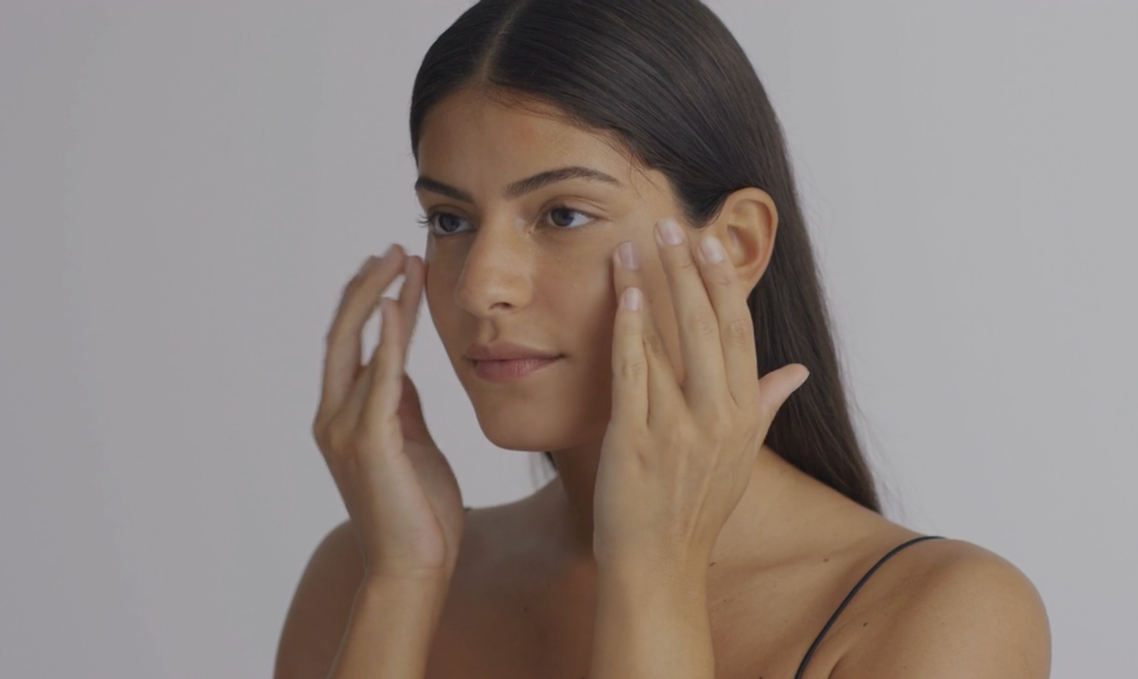 How To Use Revitalizing Eye Concentrate Skin Hydrator